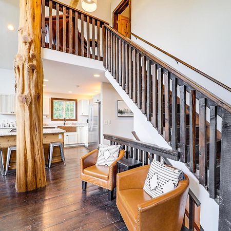 Luxe Appalachian Mountain Cabin With Hot Tub, Views Warrensville Exterior photo