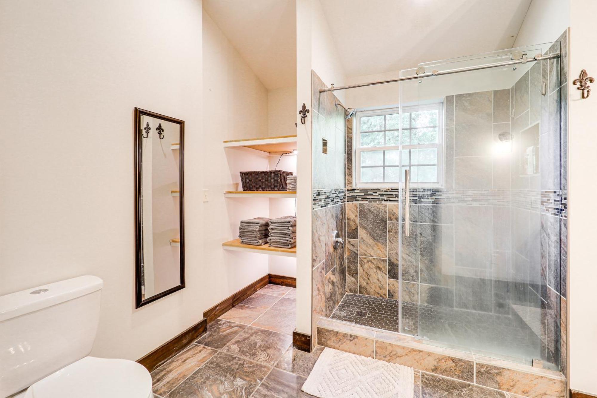 Luxe Appalachian Mountain Cabin With Hot Tub, Views Warrensville Exterior photo
